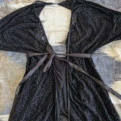 Frederick's Of Hollywood Black Robe 