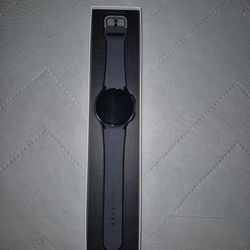 *NEW* Samsung Galaxy Watch 6 - Bluetooth/WIFI