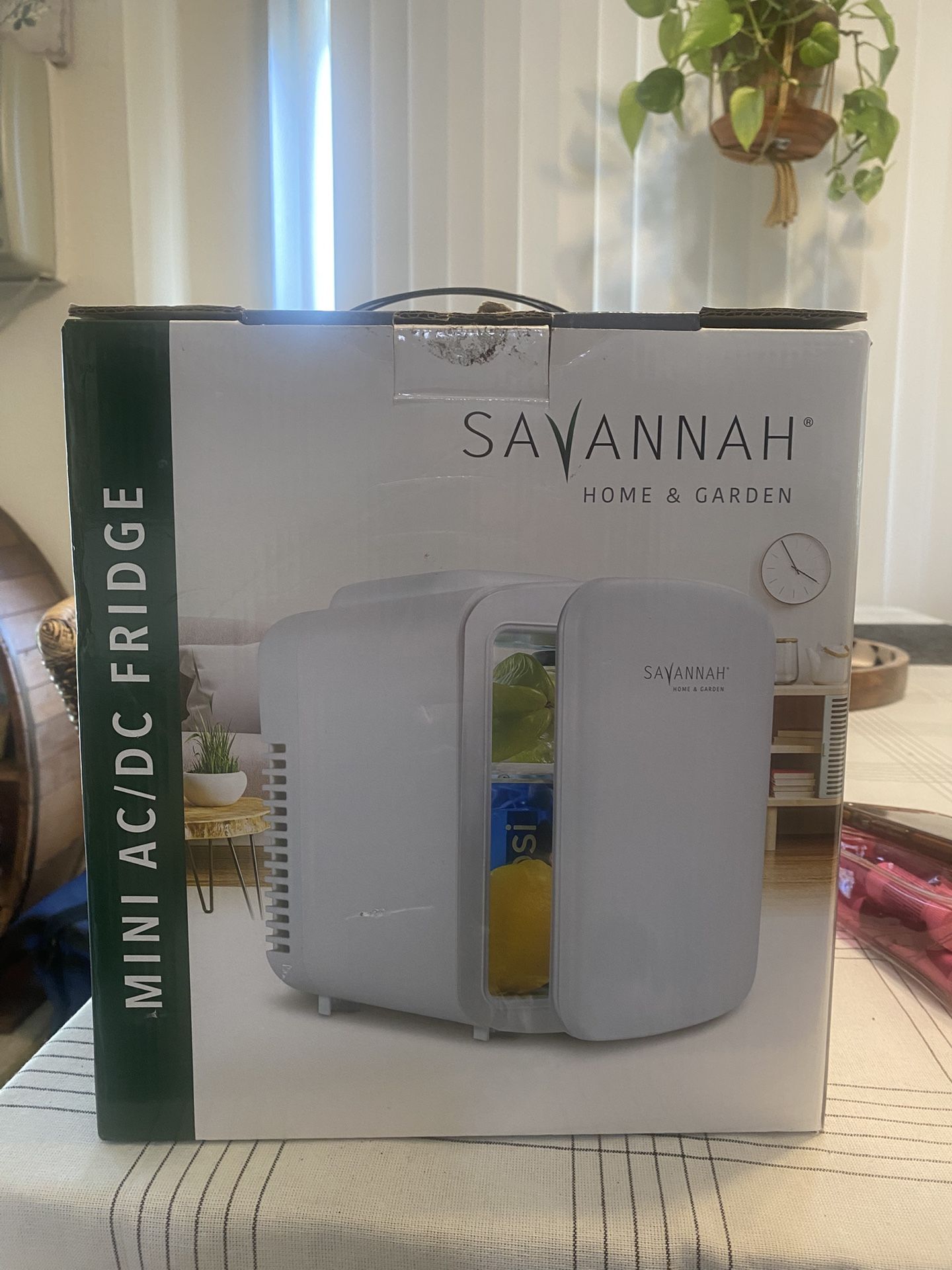 savannah home & garden mini ac/dc fridge - NEW