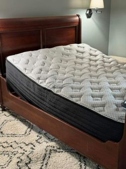 Handful of new Mattresses left - need to sell!!