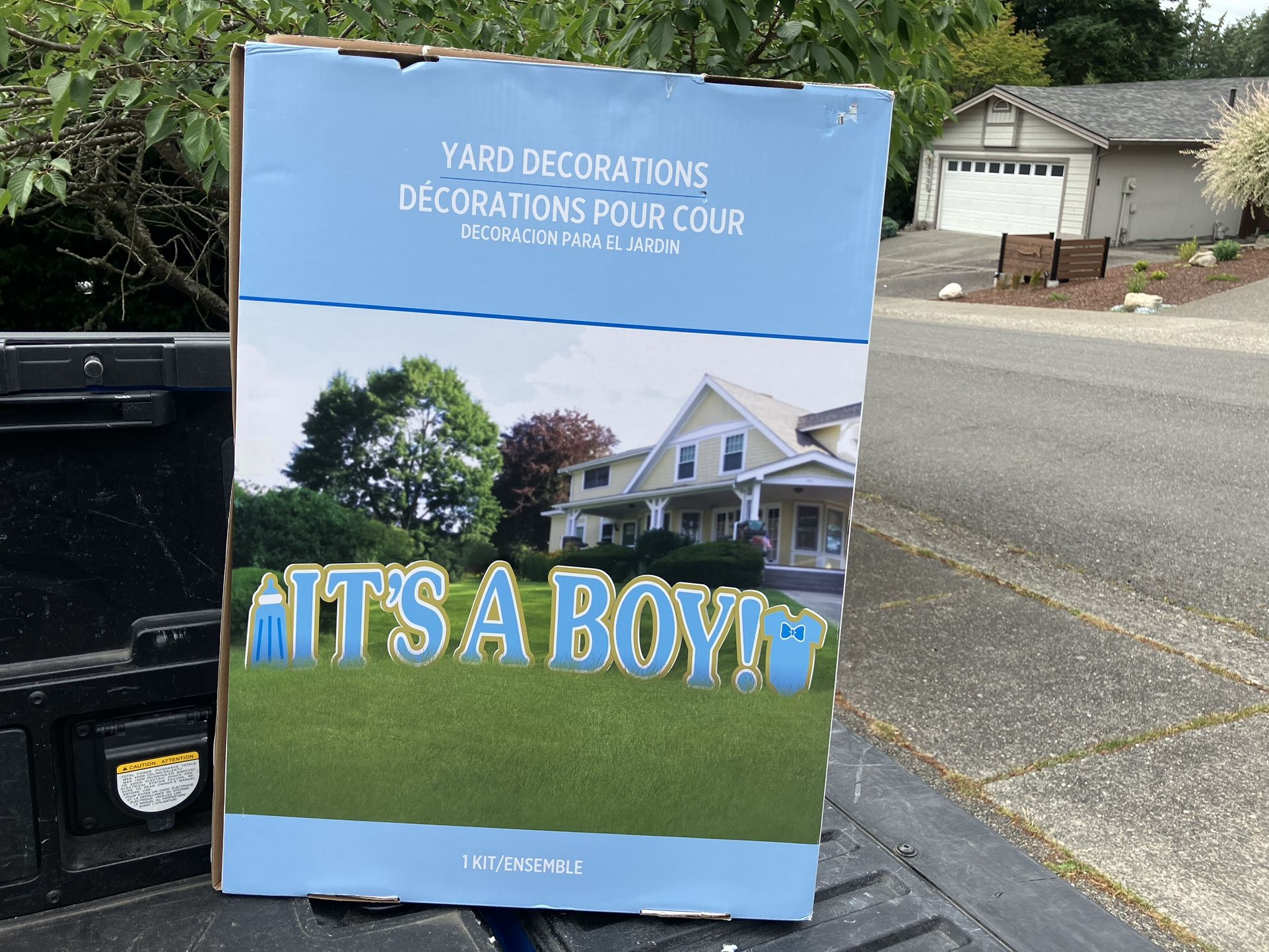 New Born Baby Reveal Announcement it’s a Boy Lawn Yard Sign brand new never been used.