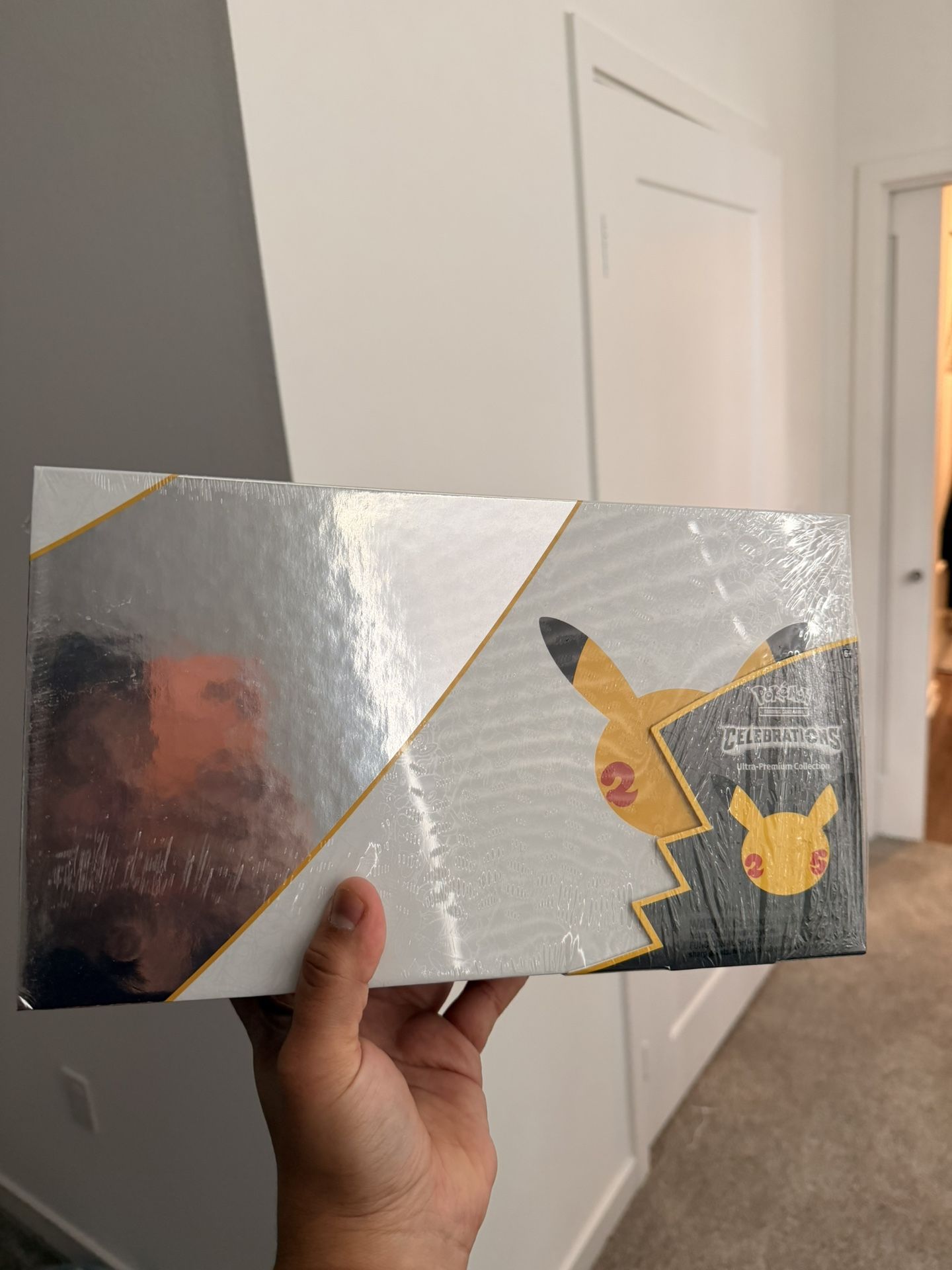 Pokemon Celebrations Ultra Premium Collection