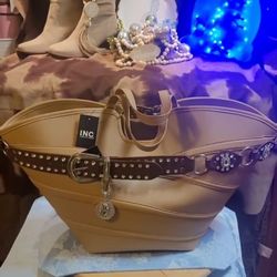 Handbags 