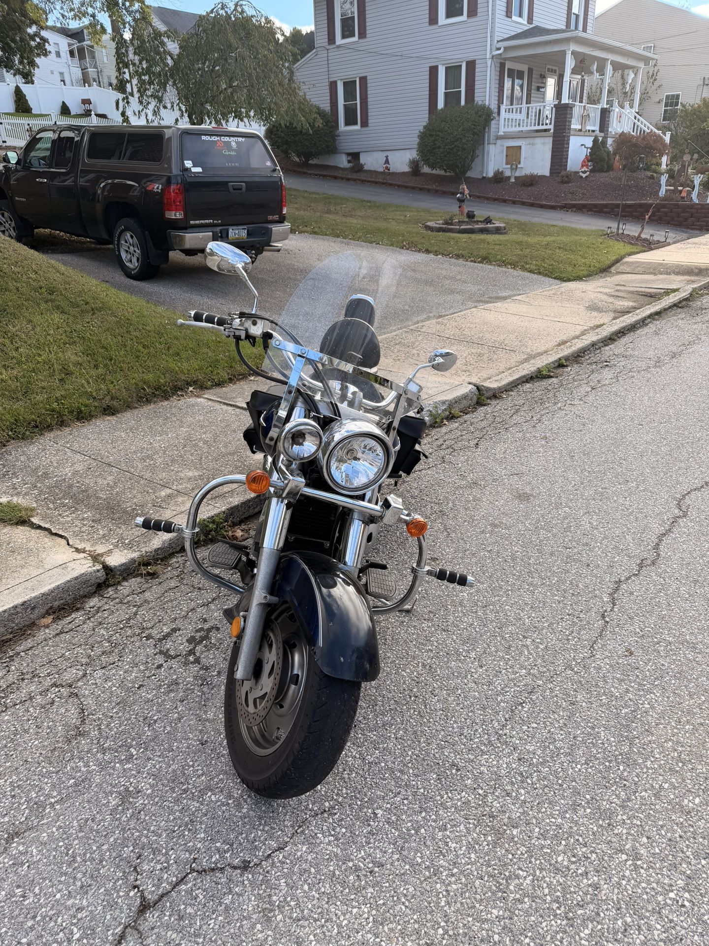 05 Suzuki Boulevard C90 