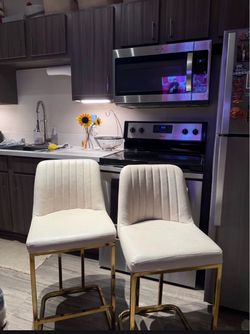 2 Bar stools for $150