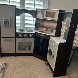 Little Kitchen. Toy. 