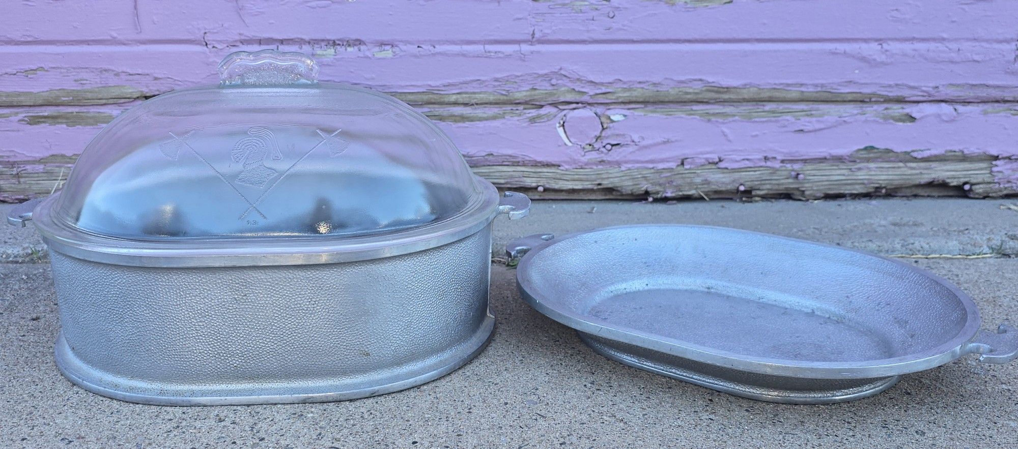 Vintage Guardian Service Dutch Oven 