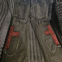 Size 5 Hot Topic Women Jeans 