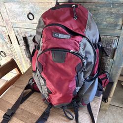 Rai Traverse Backpacking 