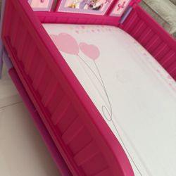 Cama Con Colchón Para Niña ( Bed For Girl)