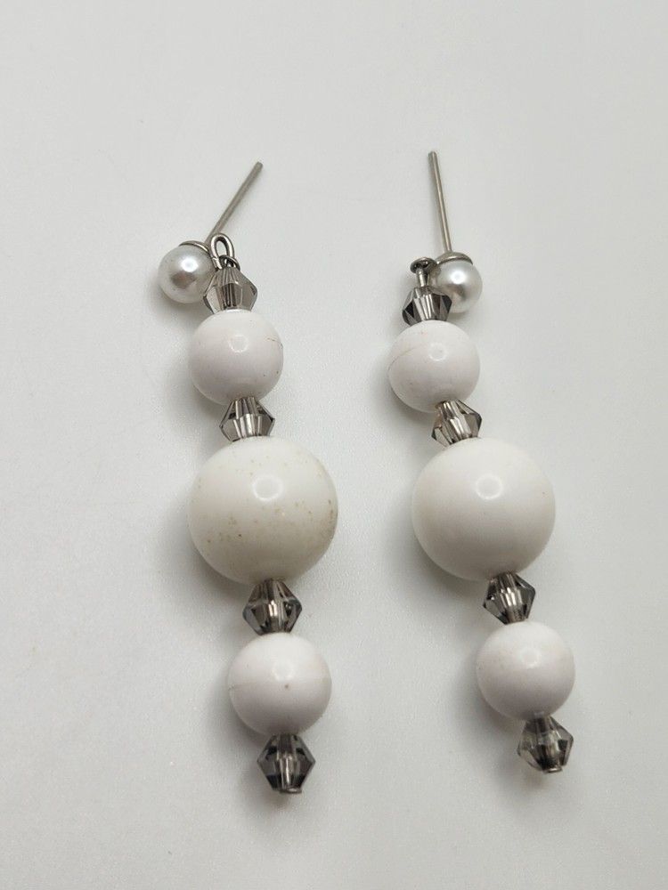 Charming White and Silver Earrings 