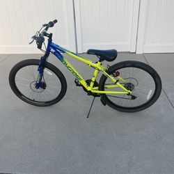 Boys 24” mongoose Mountain Bike