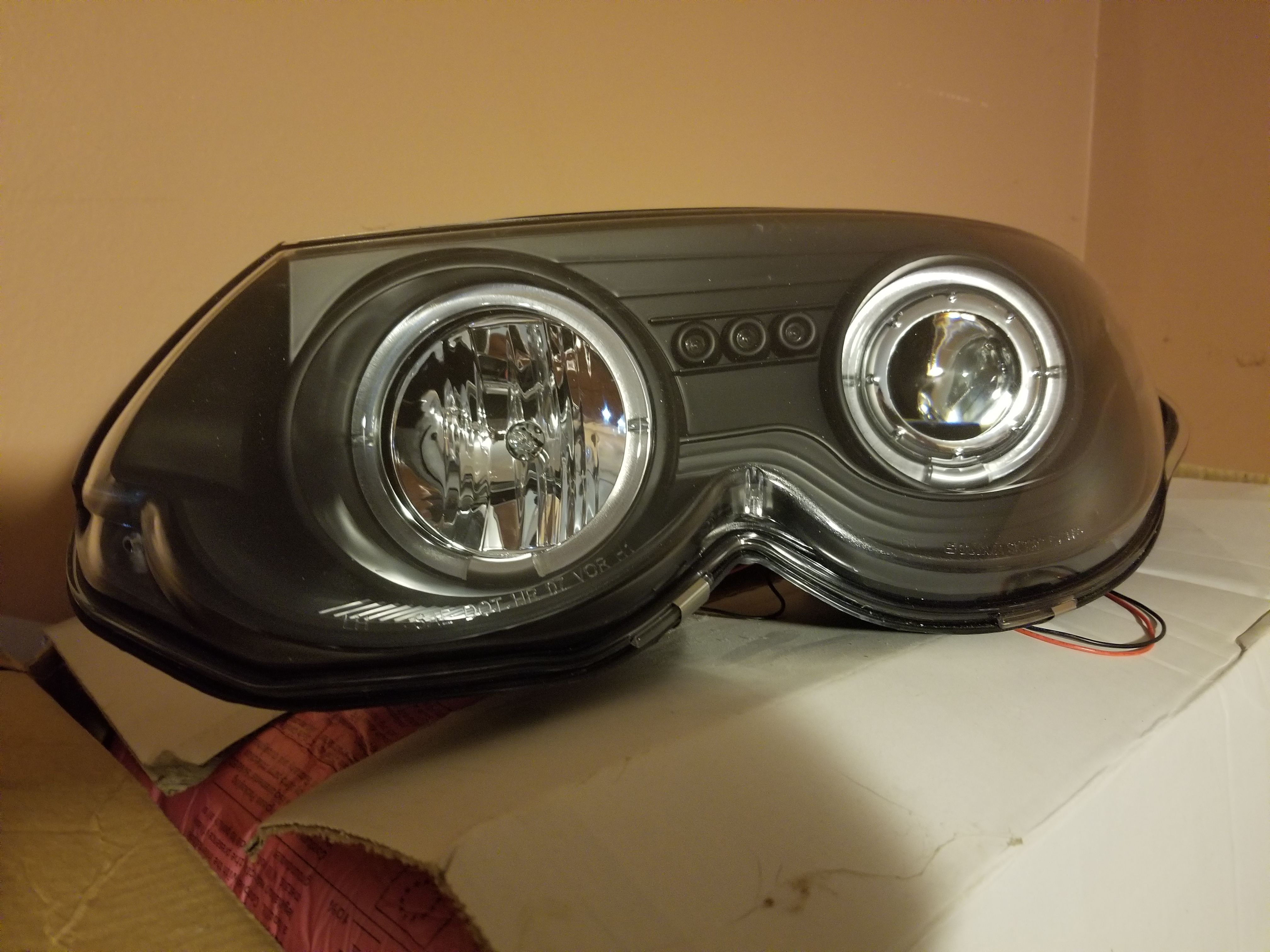 Spyder Halo headlights 300M Chrysler