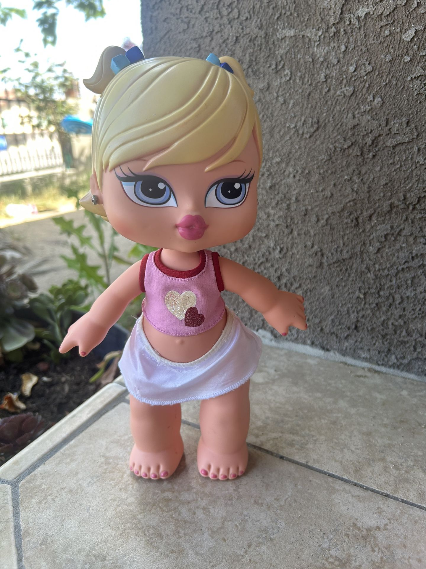 2005 Big Baby Bratz Doll Cloe 13”