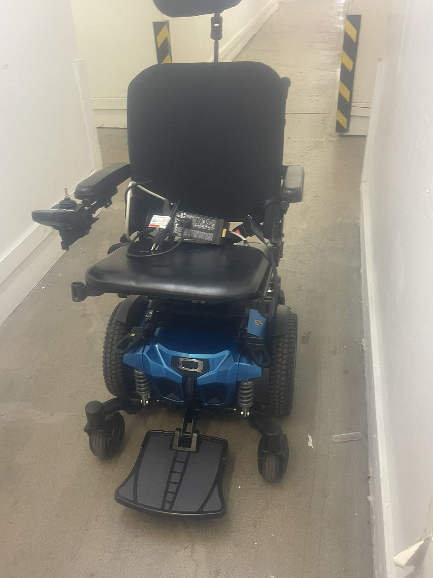 Electric Wheelchair