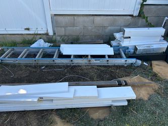 Vinyl fence panels