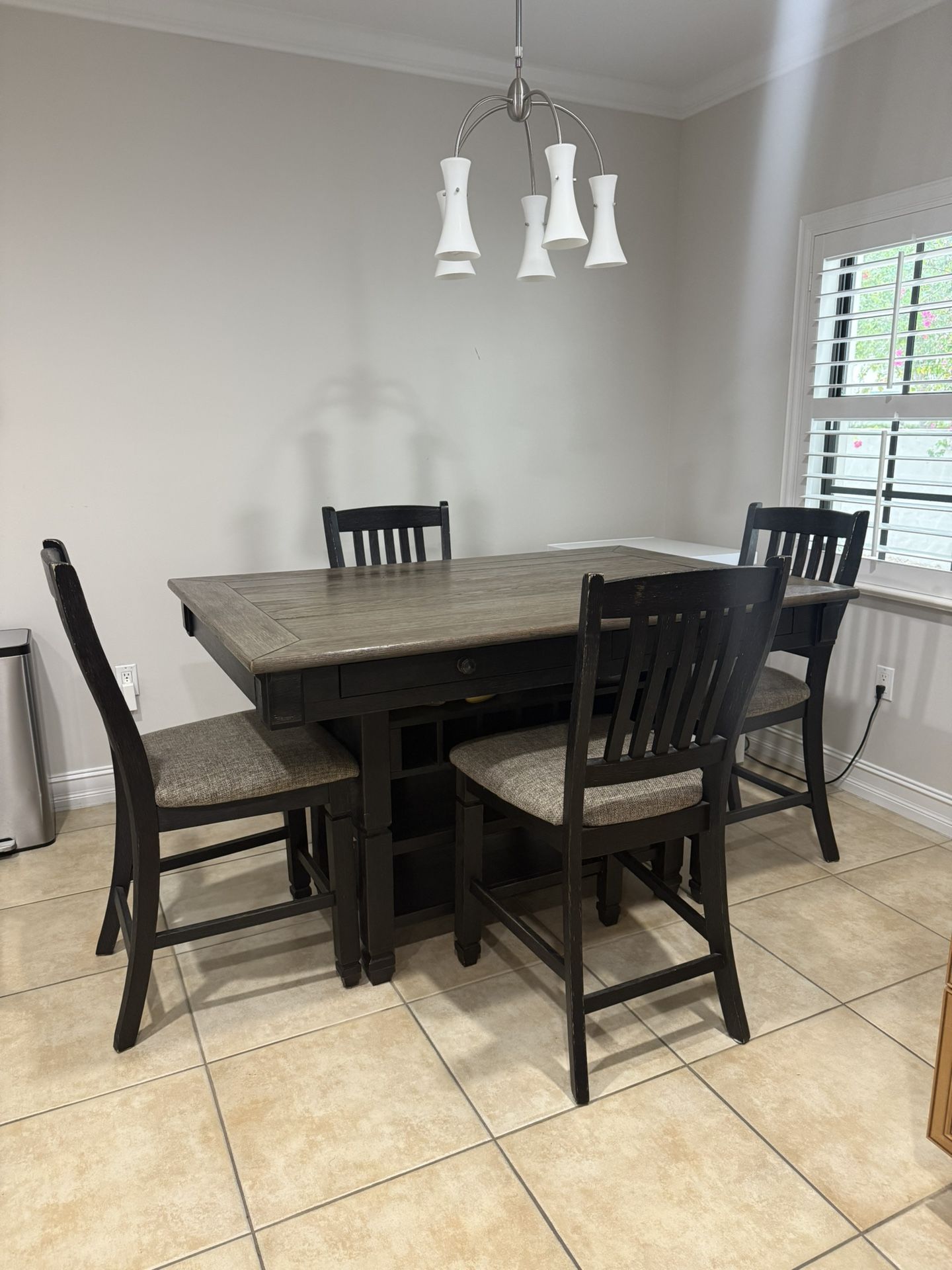 Dining Table And 4 Chairs