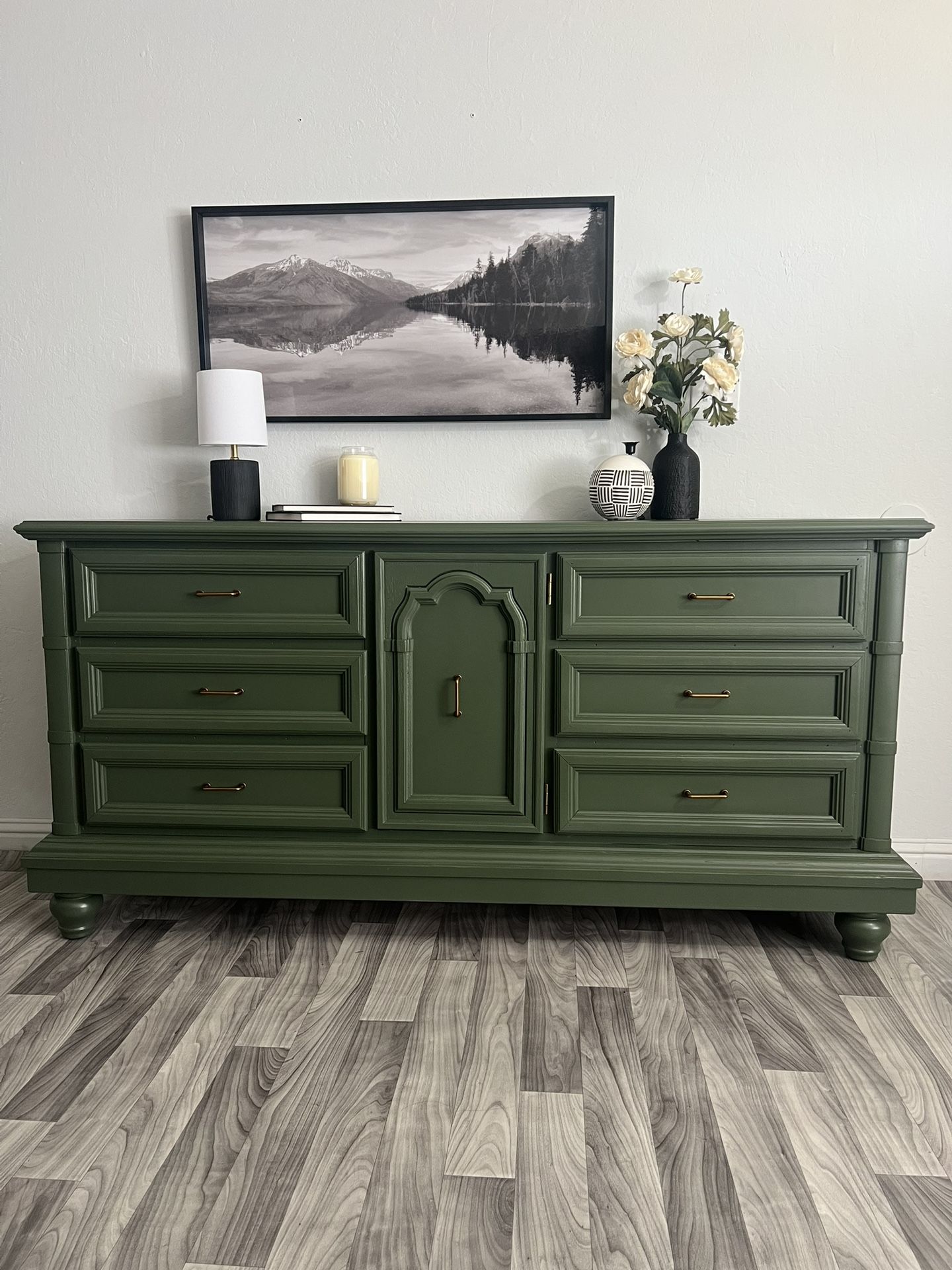 Dresser/Sideboard