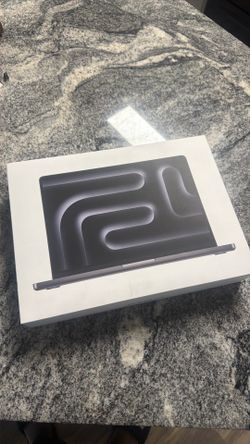14-Inch M5 MacBook Pro 1TB SSD 24GB Memory