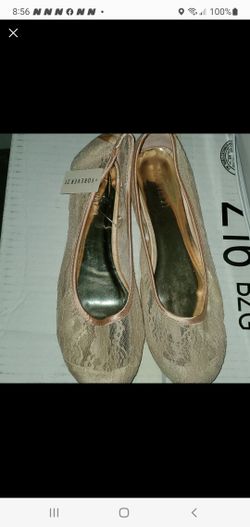 Forever 21 LACE flats