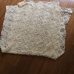 Vintage hand crocheted table top