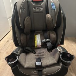 Graco 3-in-1 Convertible Car Seat 