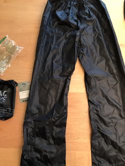 New, never used Kids’ Size 8-10 Mac-in-a-sac rain pants