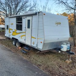 2006 Skyline Layton 23 ft camper

