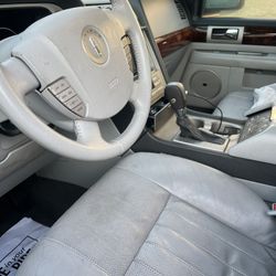 2004 Lincoln Navigator