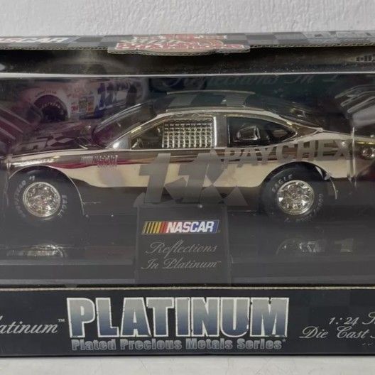 RACING CHAMPIONS PLATINUM PLATED PRECIOUS METALS SERIES 1:24 SCALE ISSUE 7P NEW