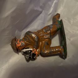 VINTAGE BARCLAY METAL MAN WITH CAMERA
