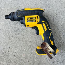 Dewalt 20V Max XR Drywall Screw Gun Threaded Clutch (TOOL ONLY/SOLO LA HERRAMIENTA)