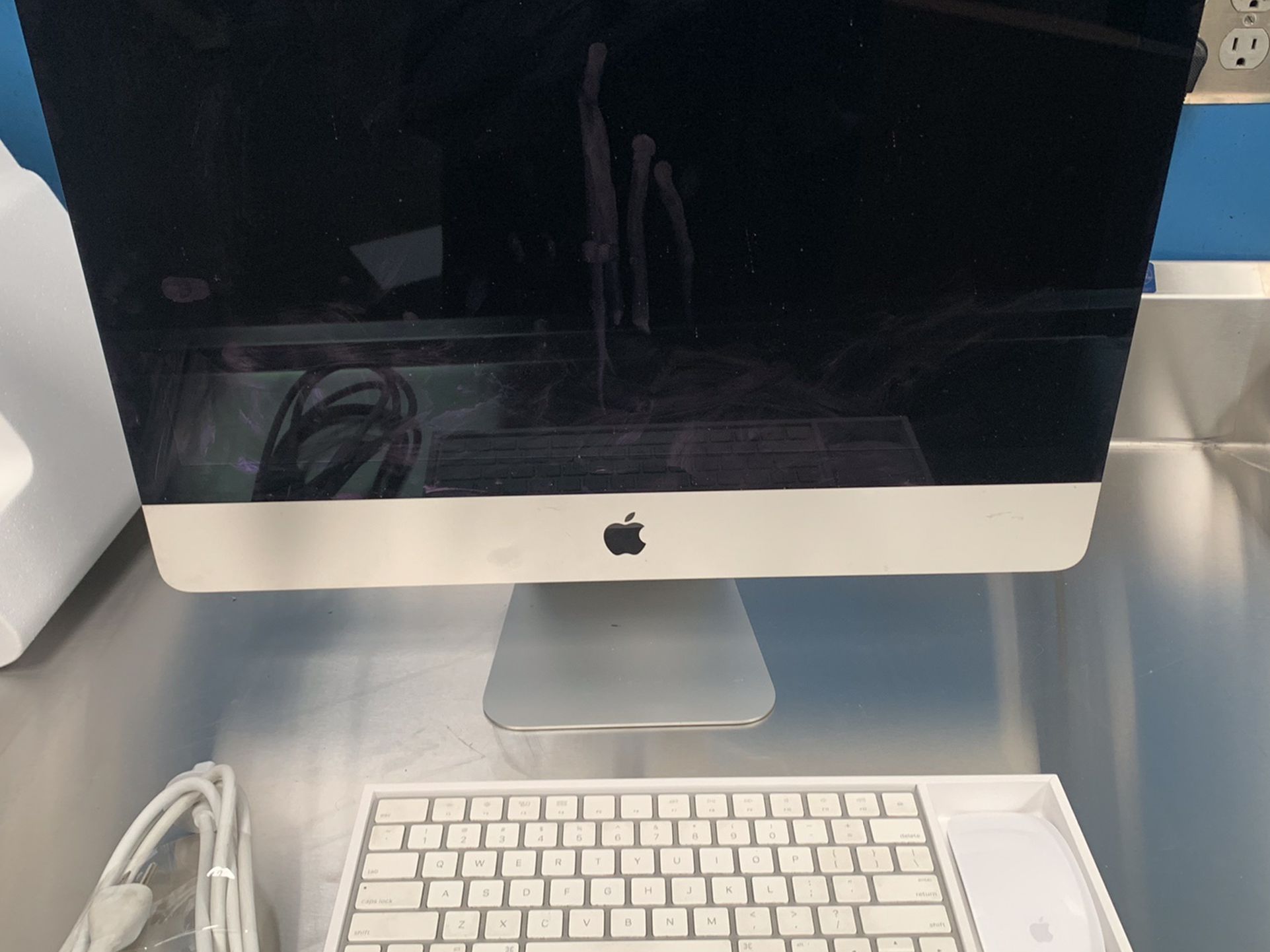 2015 iMac Core i5 2.8GHz (Late 2015) 1TB