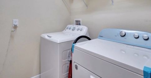 GE Washer and Whirlpool Dryer Set