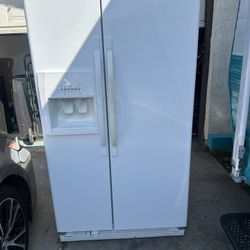 Whirlpool Refrigerator 