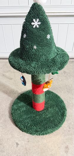 Christmas cat scratcher