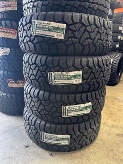 315/70R17 Rockbladw RT 4 LLANTAS NUEVAS INSTALADAS Y BALANCEADAS ESTILO