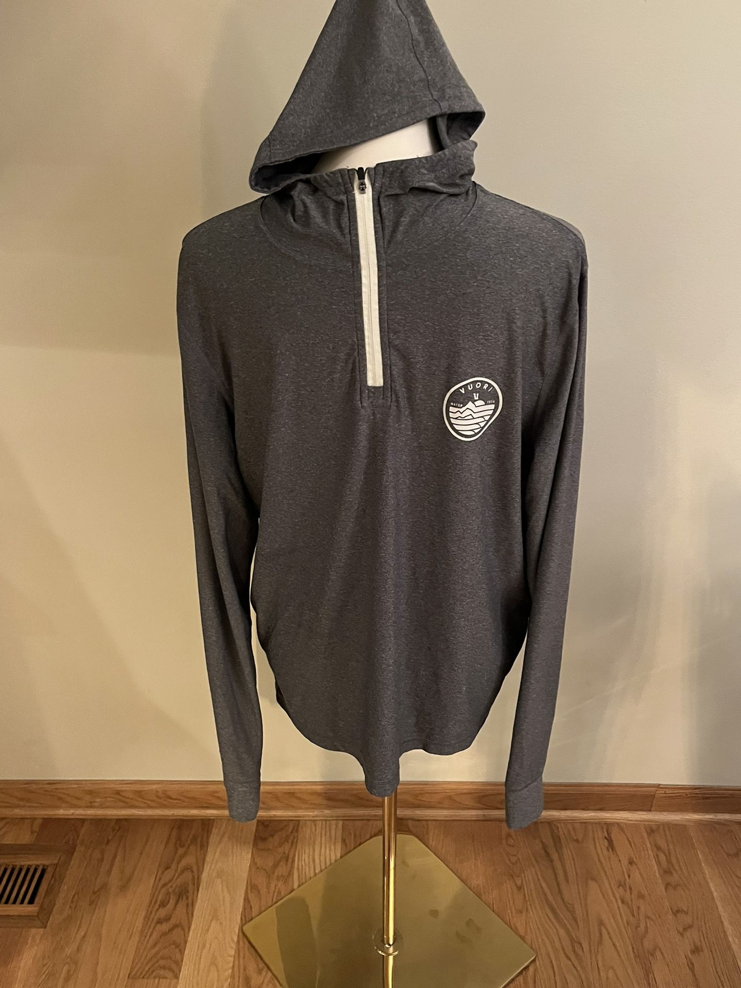 Vuori Uluwatu Water Hoodie 1/4 Zip Pullover Men's Medium Gray