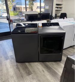 LG 5.5 Cu Ft Extra Large Capacity Top Load Washer With AI Wash & 7.3 Cu Ft 220 Volt Electric Dryer With Digital knob laundry pair - Matte Black 🔌