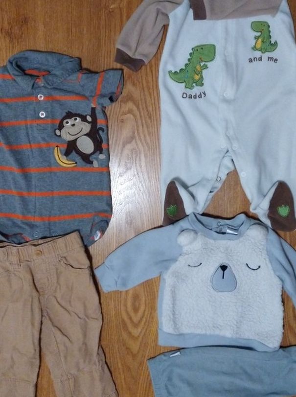 Baby Clothes Pre-owned and In Great Condition. 3-6mo.