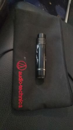 Audio Technica AT2021 mic