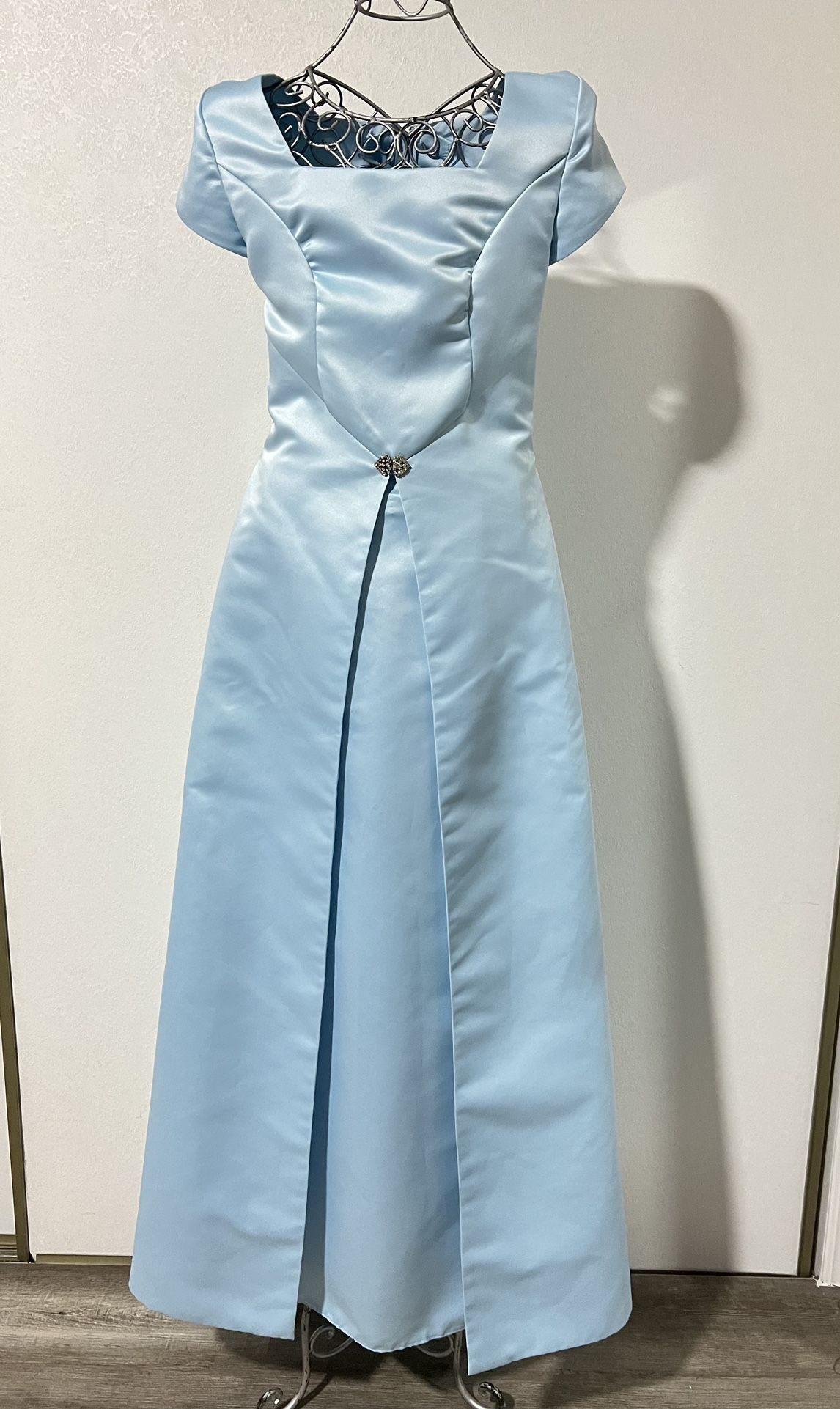 Dress   Dress Etemity EY MILEENNAL SUN BABY BLUE Satin Dress,  Size 8/10 Dress, KOKET Dress, Vintage 