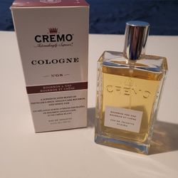 Cremo Spray Cologne - Bourbon
and Oak - 3.4 fl oz (100 ml)
Opened