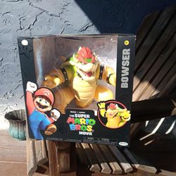 Super Mario bros Bowser Figure