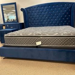 GREAT DEAL SAVE TODAY KINGS SIZE BEDROOM SET $975  Set includes king size bedframe/  dresser with mirror and nightstand!!!!! $975   QUEEN set bedframe
