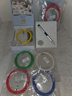 Dewang 3D Pen with accessories Brand New (Price Is Firm)