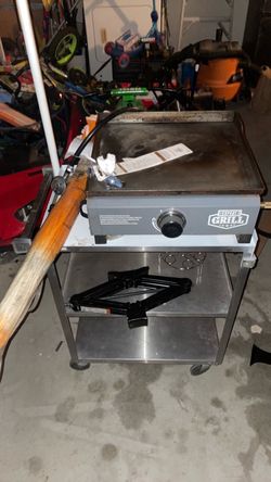 Food cart with grill