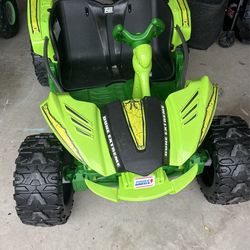 Power Wheels Kids Dune buggy