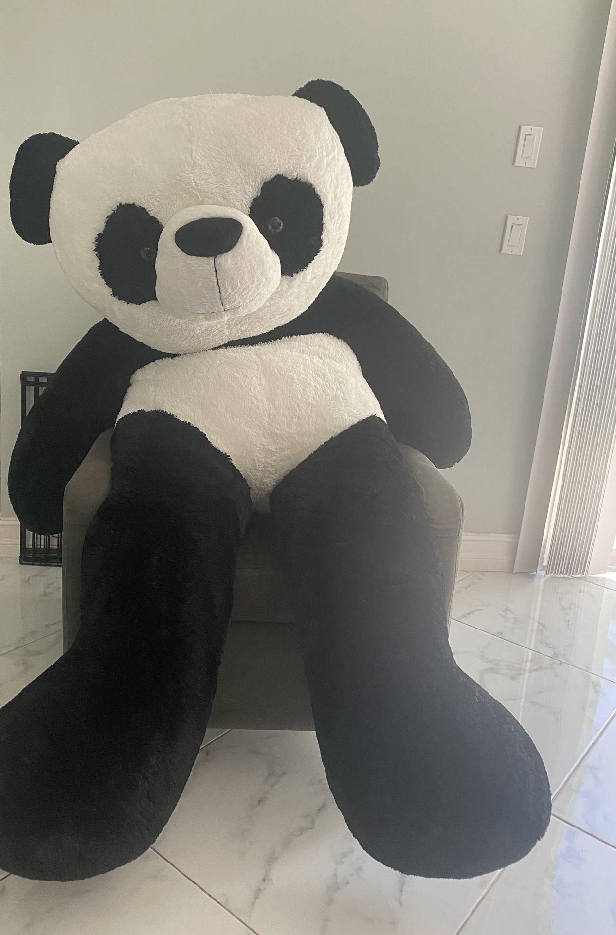 6 Foot Stuffed Panda Bear