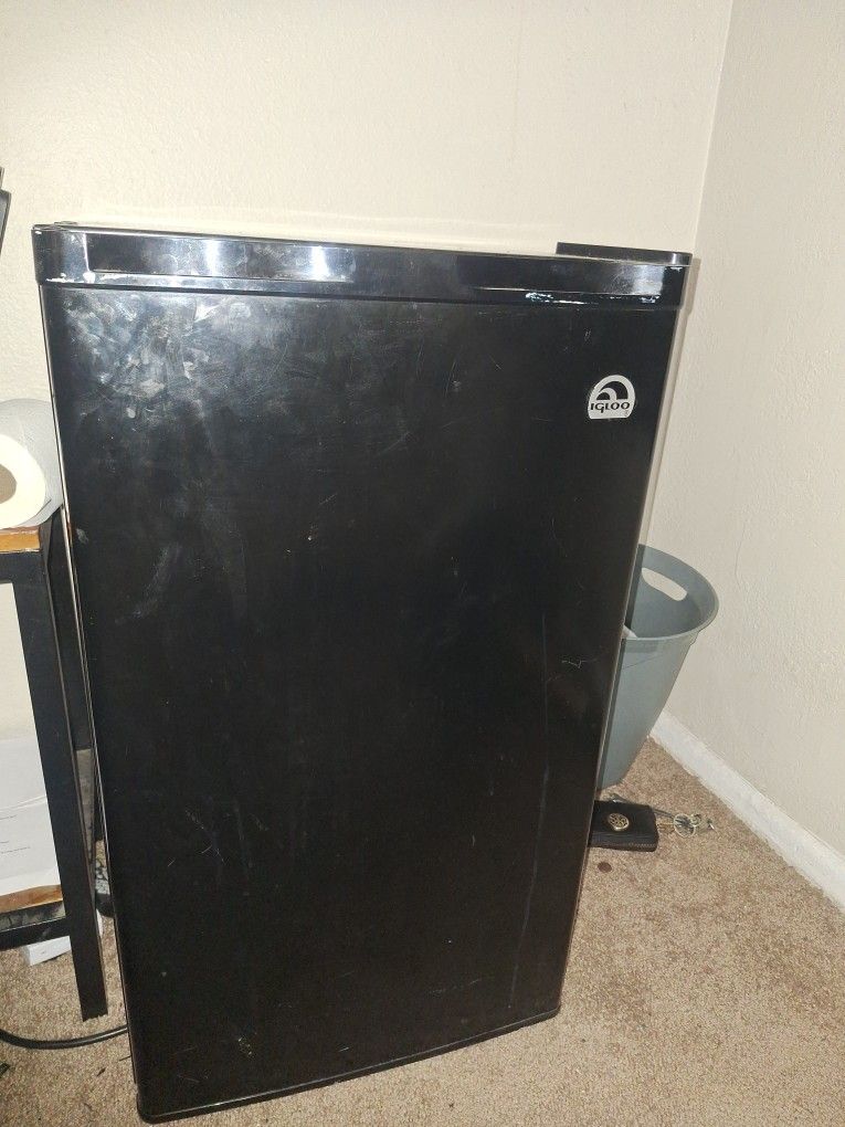 Igloo Refrigerator
